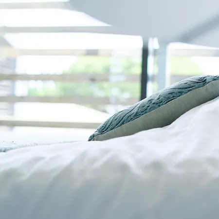 Le Pavillon Bed & Breakfast *