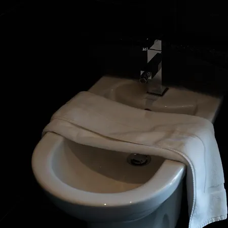 Oda ve Kahvaltı Le Pavillon 3*