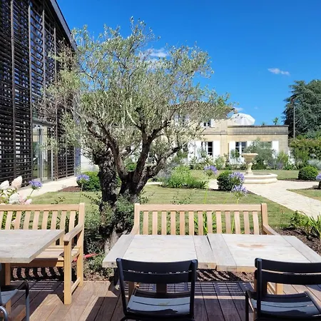 Le Pavillon *