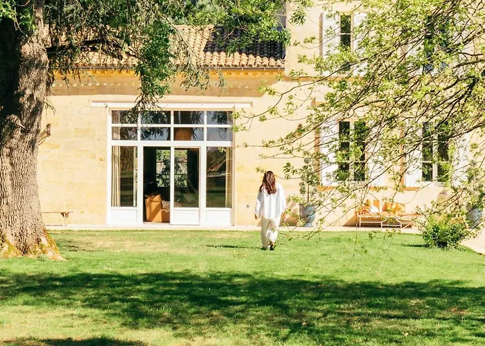 Bed & Breakfast La Fleur De Boueard 4*
